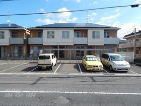 西深津ハイツC棟の外観