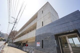 写真：長崎市愛宕３丁目の外観