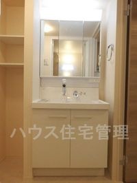 洗髪洗面化粧台