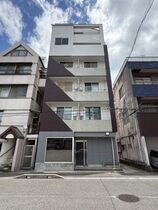 ゴールデンリバー広本町の外観
