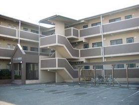 アーバン新徳田の外観