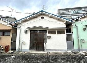 宇治市五ケ庄折坂の外観