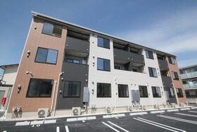 ニューマリッチ西岡の外観