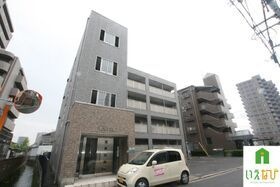 スピリア三条の外観