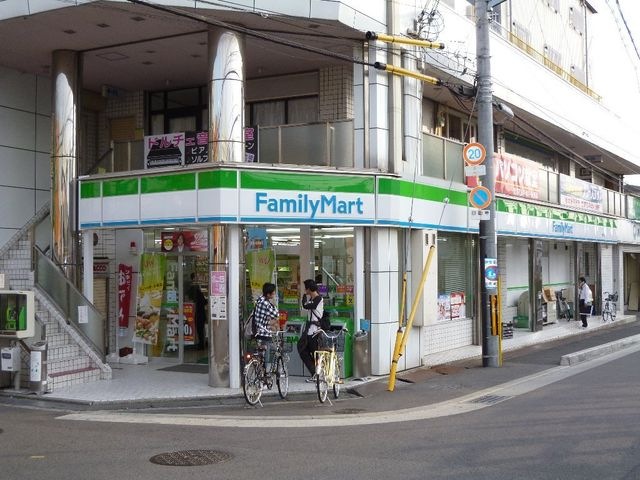 ファミリーマート春木駅前店
