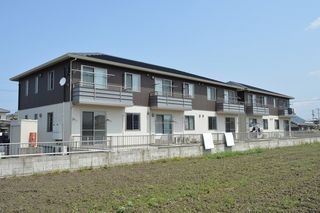 写真:シャーメゾン郡家 C棟の外観