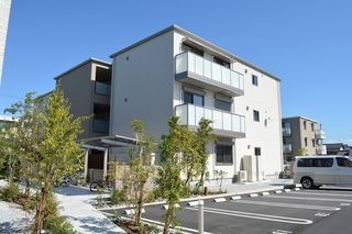 写真:シャーメゾン宇多津 B棟の外観