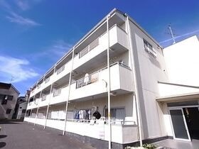 ウィングヒルズ羽曳野の外観