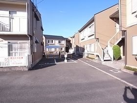 ドミール島泉Ａ棟の外観