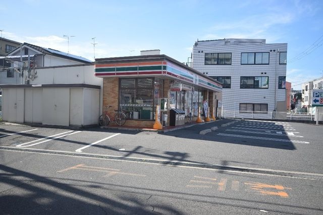 セブンイレブン柏原国分本町店