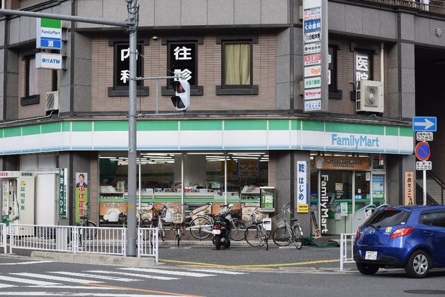 ファミリーマート国分駅西口店