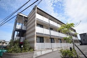 レオパレス川向の外観