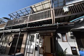 法善寺テラスハウス東側の外観