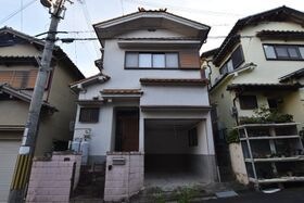 大和郡山市小泉町戸建貸家の外観
