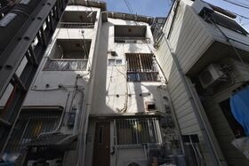 リニュー沢田の外観