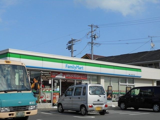 写真：ファミリーマート伊勢一之木五丁目店