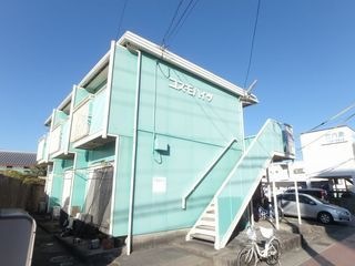 写真:コスモハイツの外観