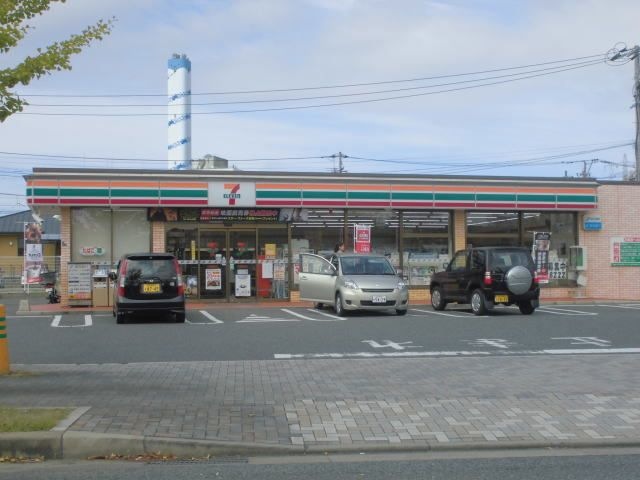 セブンイレブン八幡陣原店