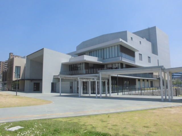 黒崎ひびしんホール