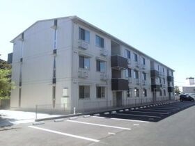 イオメール折尾　Ａ棟の外観
