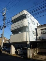 イーストキャニオンの外観