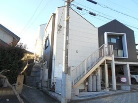 プレミアムコート仲町台の外観