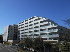グレーシアパーク仲町台の外観
