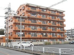 リバーサイド大久保の外観