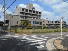 Ｔ’ｓ　ｇａｒｄｅｎ都筑ふれあいの丘の外観
