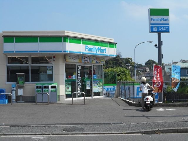 ファミリーマート都筑加賀原店