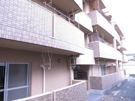 仙台市若林区石名坂の外観
