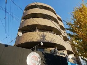 池田市空港1丁目の外観