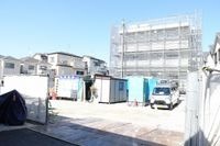 建築中
