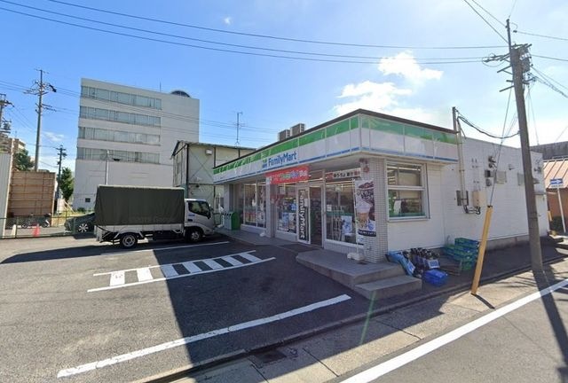 ファミリーマート黄金通四丁目店