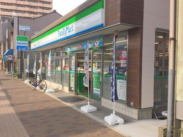 ファミリーマート浅間町駅前店