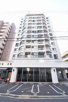 さくらHillsリバーサイドWESTの外観