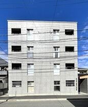 SPACE CUBE HONJINの外観