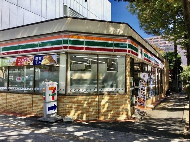 写真:セブンイレブン名古屋大須観音店