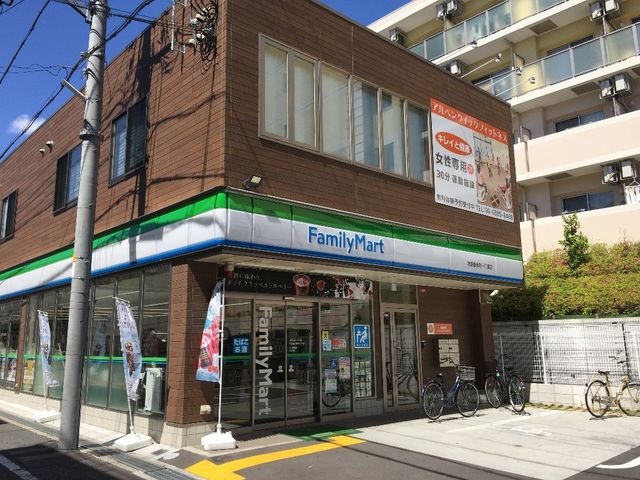 ファミリーマート吹田垂水町一丁目店