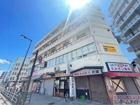エイトビル岸里の外観