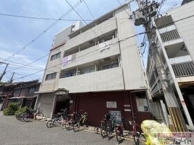 アベニュー天神ノ森の外観