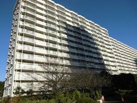 幕張ファミールハイツ１号棟の外観