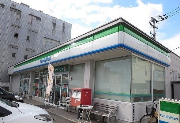 ファミリーマート徳島佐古一番町店