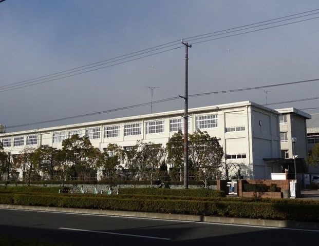 徳島市立城東中学校
