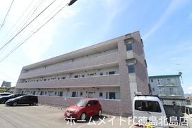 徳島市沖浜町栄開の外観