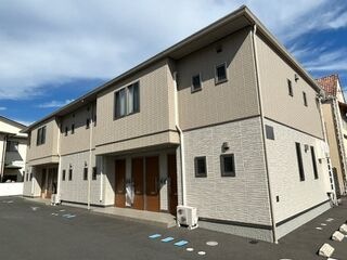 写真:プレミアス中央町の外観