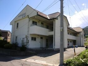 グランドハイツ中央の外観