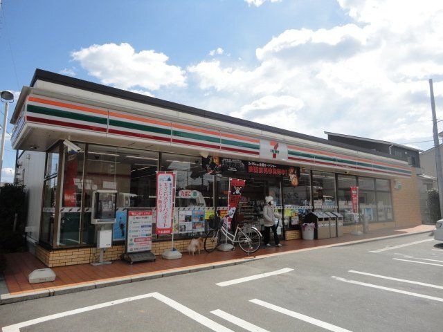 写真：セブンイレブン戸田美女木店