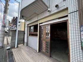 アークマンションの外観