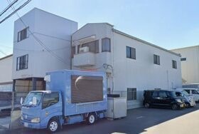 上鳥羽塔ノ森東向町事務所倉庫の外観